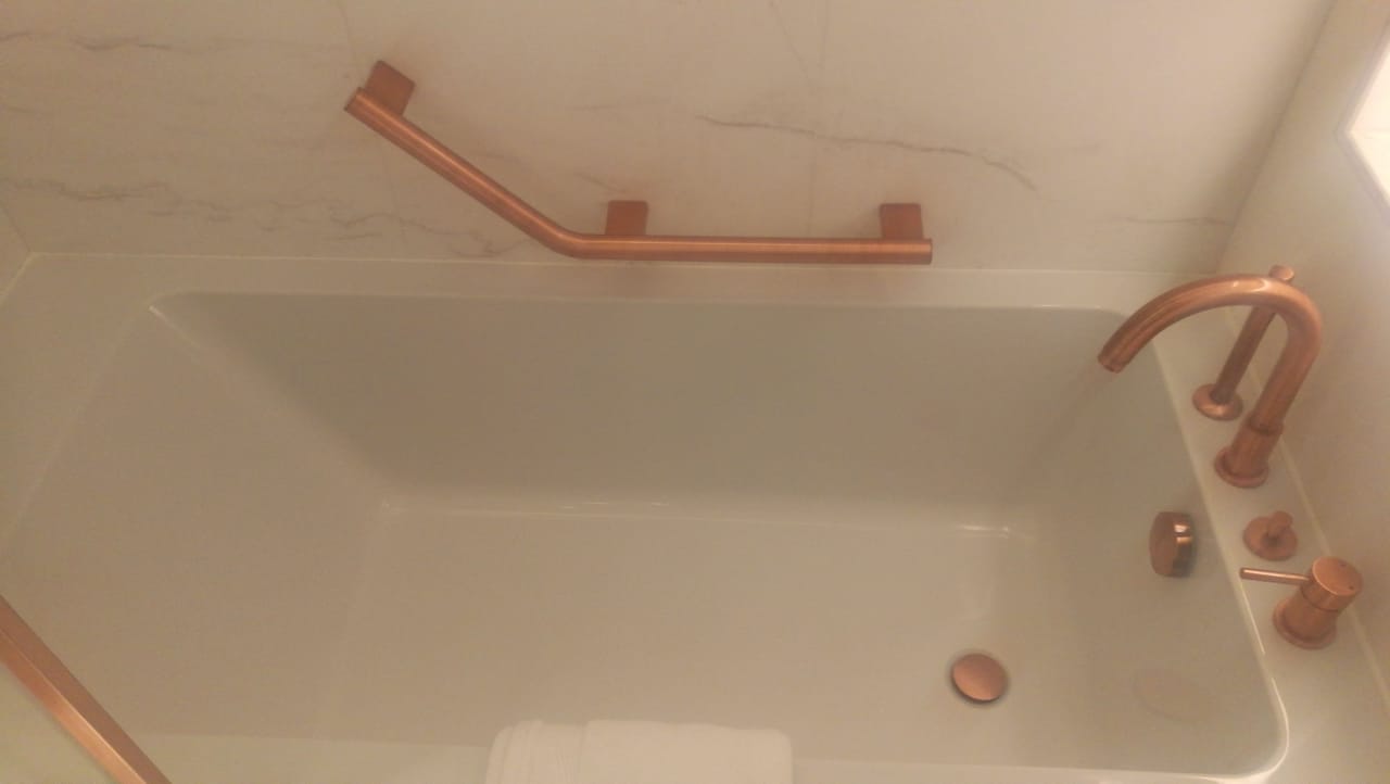 Bathtub installation? Professional help in The Netherlands! from €87,75 (incl.vat) Call 06