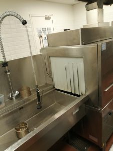 a clogged professional kitchen in enschede