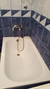 bathtub clogged possible solutions to unclog the drain