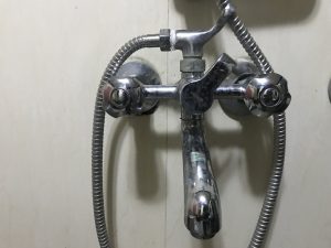 leaking faucet in hilversum