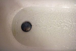 bathtub drain clogged